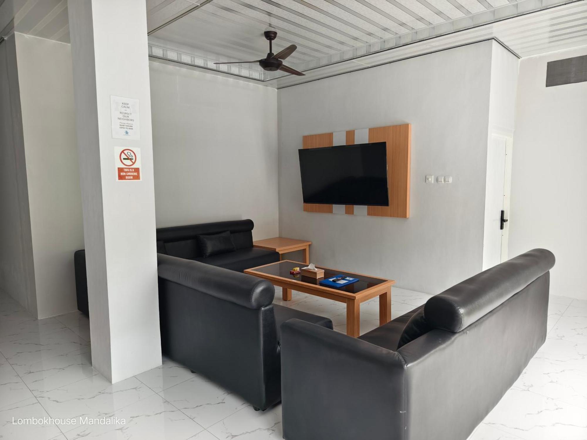 Lombokhouse Mandalika Hotel Kuta  Room photo