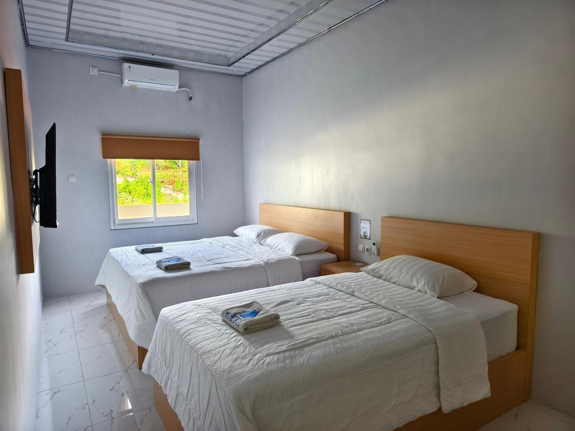 Lombokhouse Mandalika Hotel Kuta  Exterior photo